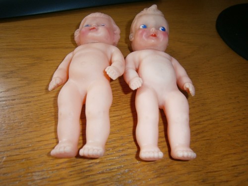 Rosebud gummipuppen junge - rosebud,