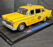 Modellauto Taxi Checker Cab