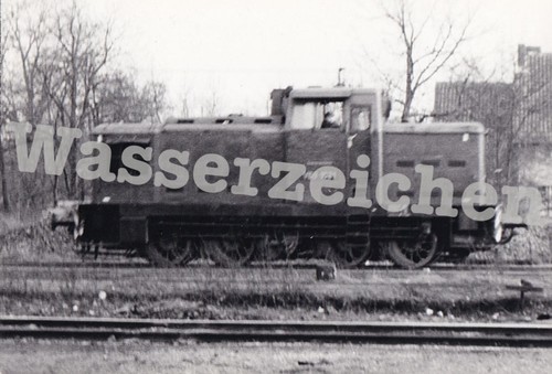 Foto lok 1051 dr - lok,