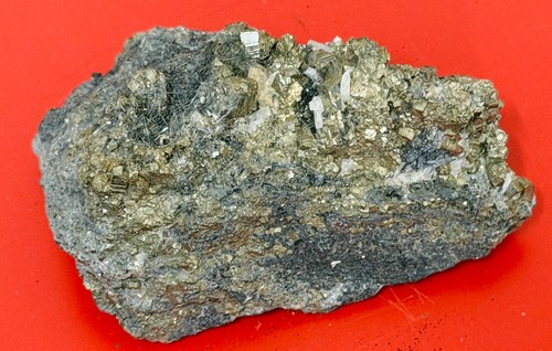 Boulangerit mit pyrit - boulangerit,