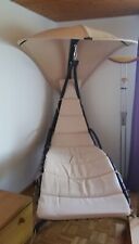 Hängeliege mit Gestell, in der Farbe Creme, kaum Benutzt