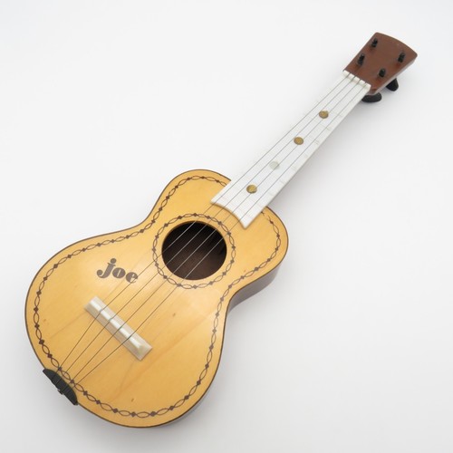 Alte kleine gitarre - kleine,
