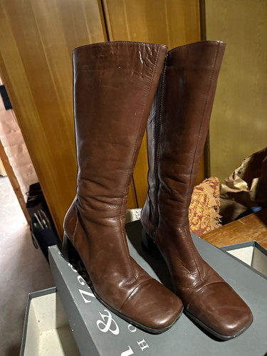 Die neuen brauen - , lederstiefel