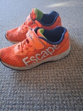 Coole Bequeme Sneaker Gr. 29