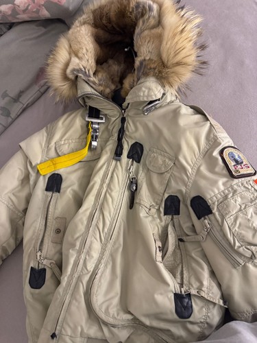 parajumpers