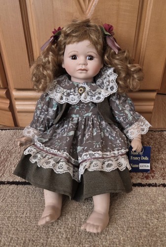 Porzellanpuppe katrijn von - porzellanpuppe, "katrijn"
