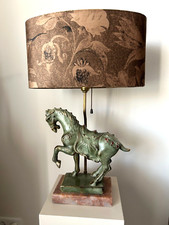Pferde Tischlampe Tang Dynastie Art auf einem Steinsockel - Mid Century