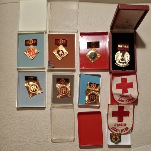 Ddr konvolut abzeichen - ddr,