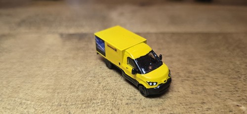 Deutsche post lieferfahrzeug - post,