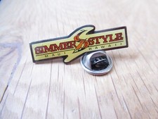 simmer style windsurfen surf maui hawaii vintage pin badge