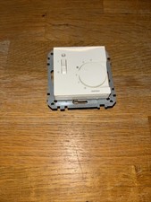 Merten 5363 Raumtemperaturregler-Einsatz mit Schalter  Inkl.  ZP  polarweis