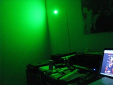 ULTRASTARKER LASER GRÜN MIT 20 KM REICHWEITE USB LADUNG ERLAUBTE AUSFÜHRUNG