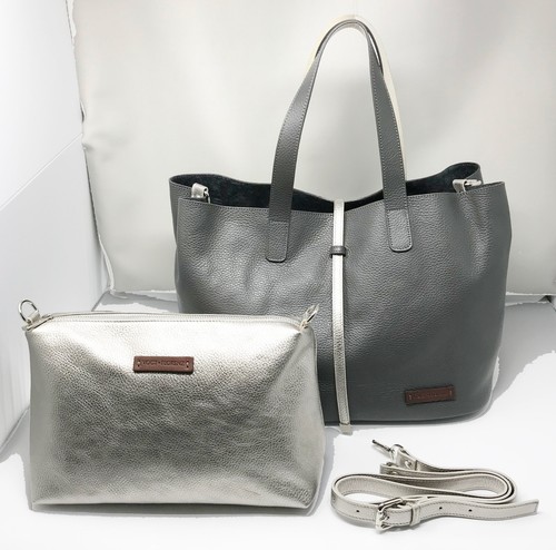 Zwei taschen einer - zwei, in