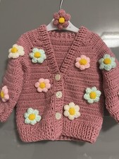 Gehäkelte Baby Strickjacke Mit Haargummi Herbstjacke Oktoberfest Wiesn Dirndl