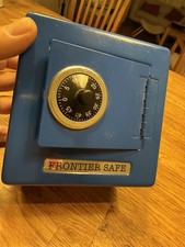 Safe, Mini Tresor Spardose, Sparbüchse, Metall, Zahlenschloss 135 x 135 x 93 mm