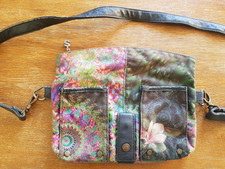 DESIGUAL Umhänge-Schulter Tasche klein Breite 28 cm 22 cm Höhe