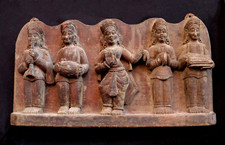 Antike Indische Handgeschnitzte Holzfiguren Wandpaneel Set Von Musikern