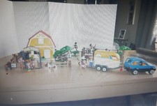 Playmobil Country Pferdestall 5222 ... PKW mit Pferdehänger 5223 ... Übungsplatz