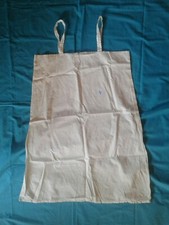 Omas altes Nachthemd Bauernleinen Monogramm Lochstickerei Leibwäsche Initialien 