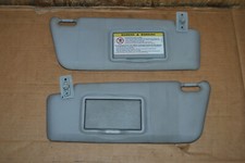 Mercedes Benz W203 C Klasse Sonnenblende vorne links rechts Kosmetikspiegel grau