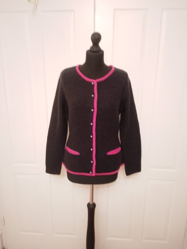 Almhäusl trachten strickjacke - almhäusl,