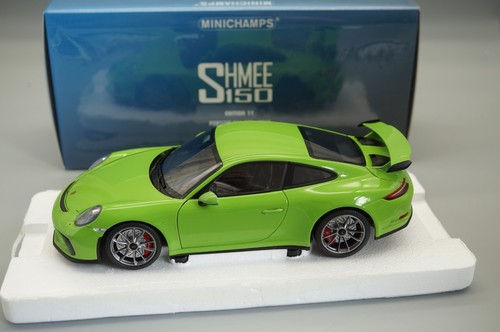 Minichamps 110067025 - 1/18,