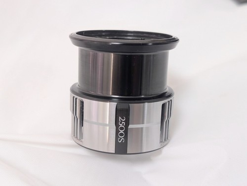 Shimano vanquish 2500s - 23,