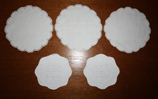 Konvolut Deckchen-5 Leinen