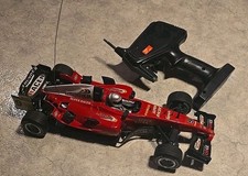 Ferngesteuertes Rennauto