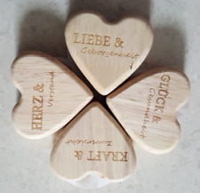 NEU ♥ 4 Stück Handschmeichler Herz aus Holz mit Gravur Liebe Glück Kraft Herz...