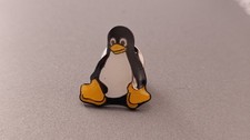 Vintage Linux Tux Pin –