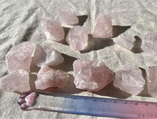 350 g Rosenquarz Rohsteine –