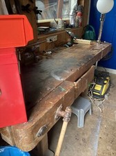 werkbank Holz Mit Schraubstock 