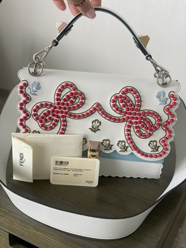 Fendi kan bestickt - fendi, bestickt/nieten