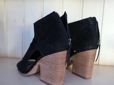 Extravagant US Designer Vince Camuto High Heel Block Sandale Leder - wie neu
