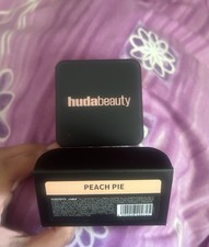 Huda Beauty Easy Bake Loose