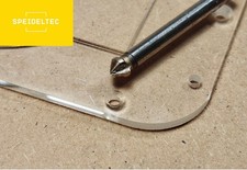 Acrylglas nach Maß Gewinde