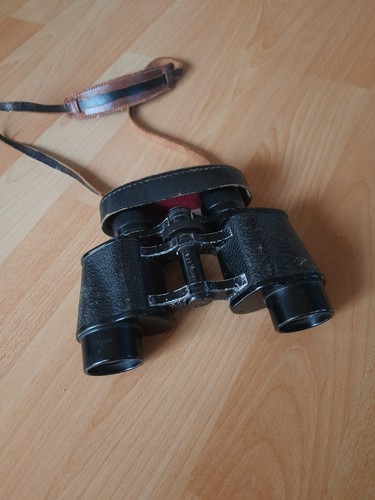 Altes fernglas feldstecher - /,