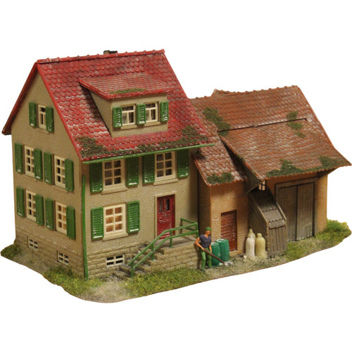 Wohnhaus mit scheune - h0,