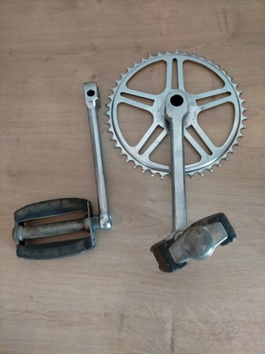 Altes pedal mit - mit,