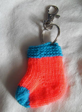 Schlüsselanhänger, Taschenanhänger, Einkaufschip-Behälter - handgestrickt