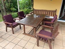 Garten-Sitzgarnitur aus Holz, 4 Sessel + Bank + Kissen