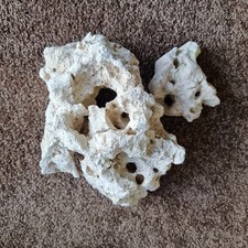 Lochgestein Felsen  Naturstein Aquarium Lochstein Höhle Kalk Aquascaping 4,2kg