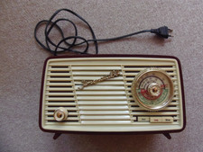 altes Röhrenradio "VEB Stern RFT Radio Sonneberg Ilmenau, Bakelitgehäuse