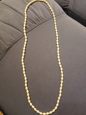 Weiße Damenkette Aus Kunststoff 78 Cm Lang