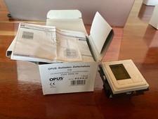 Rolladen-Zeitschaltuhr mit Wochenprogramm und Astrofunktion