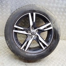 VOLVO XC40 Alufelge mit Reifen