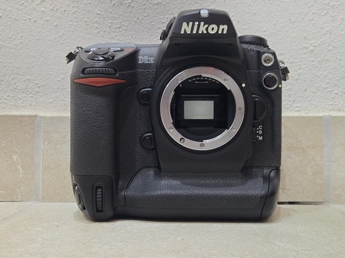 Nikon d2h 1mp - nikon,