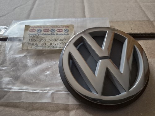 Volkswagen golf emblem - 3,