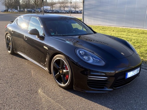 Porsche panamera gts carbon - porsche,